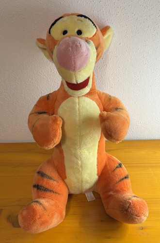 Classic pooh tigger disney - tigger,