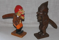 2 antike Nussknacker