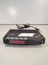 Elta 4223 Elektronisches Uhrenradio gebraucht  (O6 1122)