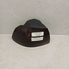 Pfostenleuchte. Ostteil. Links