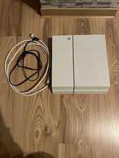 PlayStation 4 500GB Weiß Gebraucht Funktioniert Einwandfrei