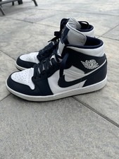 NIKE JORDAN 1 MID 44 weiß/dunkelblau White/Metallic Gold-Obsidian 2023