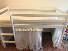 Kinderbett Hoppekids Basic III mit Vorhang und Matratze 70x160