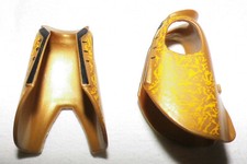 06092, 2x Mantel, Reitermantel (mit Aufschlag), gold, bedruckt