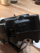 Harley Davidson Softail Dyna 07-17 Bremssattel vorn links Brake Caliper front 