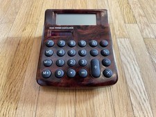 Retro Taschenrechner im vintage retro Design Tischrechner braun vintage Rechner