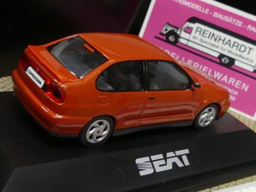 Herpa seat cordoba sx rot - cordoba,