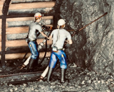 2 Hauer beim Bohren Wismut