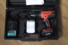 Maktec by Makita MT071E Akkuschrauber incl. Ladegerät + 2 Akkus