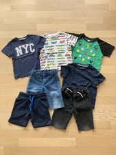 T-Shirts und Hosen 98/104