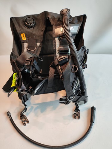Mares vector chrom - mares,