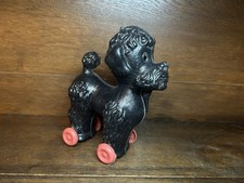 Vintage Kunststoff Pudel auf