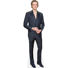 Taras Romanov (Suit)