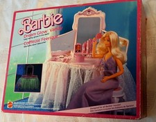 Barbie Dream Glow Vanity Play