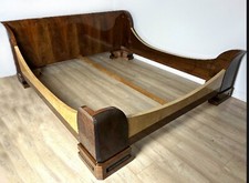 Elegantes und stilvolles Bett inspiriert von Art Deco von Retroles