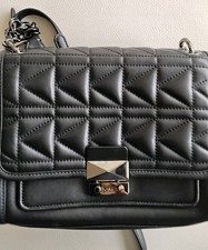 Tache von Karl Lagerfeld