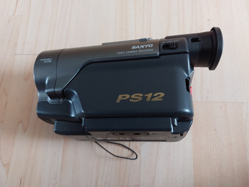Sanyo video camera recorder - sanyo,