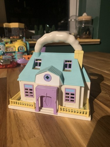 Vintage spielzeughaus - vintage,