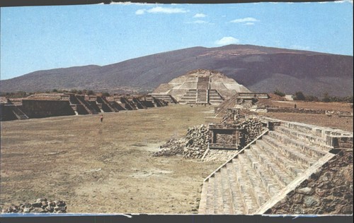 Vintage teotihuacan pyramide - teotihuacan,