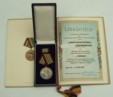 NVA Medaille für treue