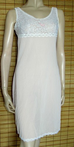 Rosafarbenes unterkleid - unterkleid,