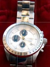 "FOSSIL" CHARMANTE SILBERNE HERRENUHR .