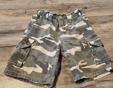 Beige grüne kurze Kinder Hose Größe 92 (kik - Kiki & Koko)