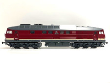 Diesellok BR 132 211 der Firma ROCO in der Spur H0, digital