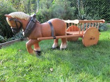 Pferd mit Wagen Pferdegespann Pferd mit Holzkarre 1,27cm lang Garten Deko Gespan
