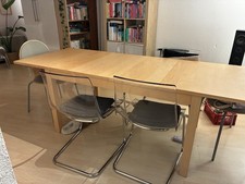Ausziehbarer IKEA Tisch mit 4