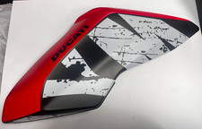 DUCATI Hypermotard 950 RVE Tankdeckel links 48028972AF