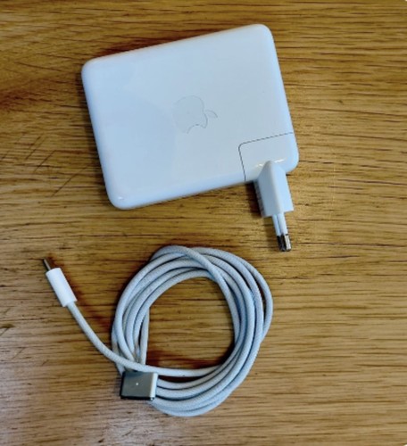 Apple 140w magsafe usb c - 140w,