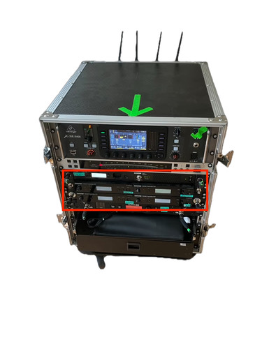 Ear monitoring shure - in,