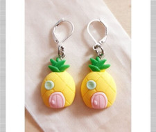 Ausgefallene Spongebob Ohrringe ♥ Schmuck mit Brisuren Bikini Bottom Haus