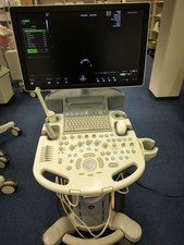 GE Voluson S8 Farbdoppler