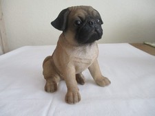 Naturgetreue Mops Dekofigur Höhe 19 cm