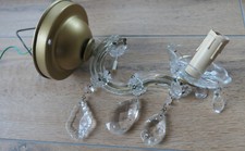 Kristallleuchter, 1 flammig, für Wandanbringung mit Zugschalter,1 Schraube fehlt
