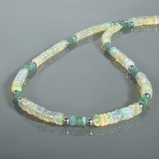 Natürlich Regenbogen Feuer