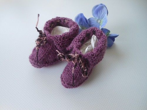 Puppenschuhe gestrickt