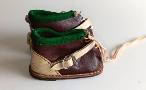 Alte puppenschuhe braun grün - alte,