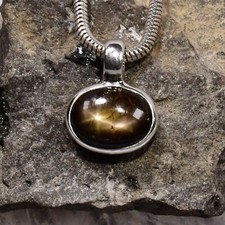 Schwarzer stern saphir - schwarzer,