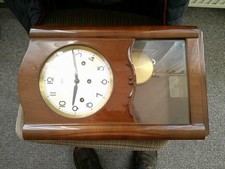 Wanduhr-Regulator von HERMLE Vogtland