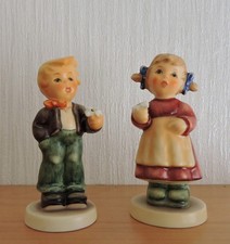 Goebel  Hummel Figuren Set Kinder mit Blume Edelweiß   Hum 2077 /A + Hum 2077 /B