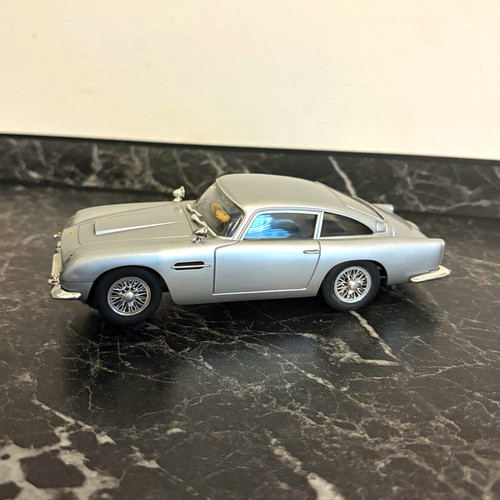 Carrera evolutionaston martin - carrera,