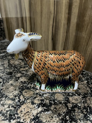 Royal crown derby - crown,