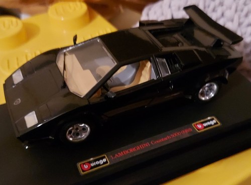 Bburago lamborghini countach - bburago,