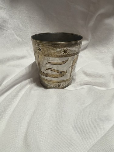 Alter indischer lassi - indischer, becher