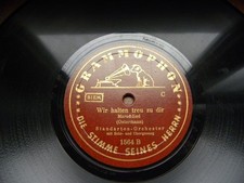 0803/ STANDARTEN-Wir halten