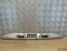 Mercedes Benz E-Klasse W211 S211 Griffleiste Chromleiste Heckklappe 2117400493