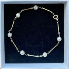 Elegantes Perlenarmband 585